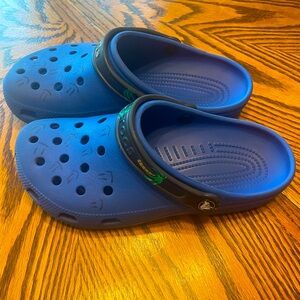 EUC Unisex Blue CROCS With Palm Tree Strap Size Men 6 - Ladies 8